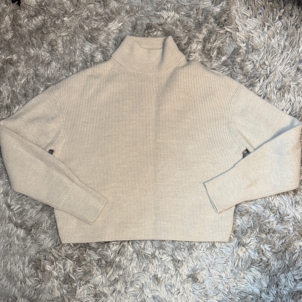 Lululemon Merino Wool-Blend Ribbed Turtleneck Sweater - size 4